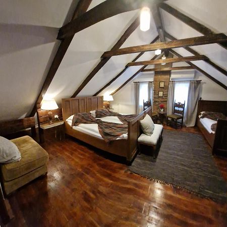 Casa Huber Hotel Karcfalva Kültér fotó