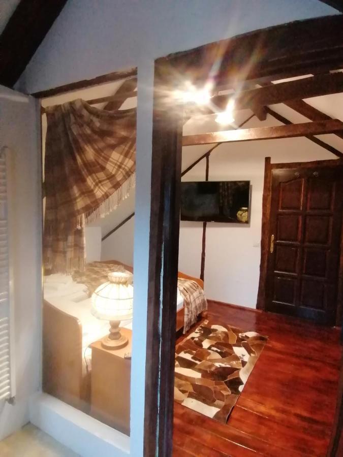 Casa Huber Hotel Karcfalva Kültér fotó