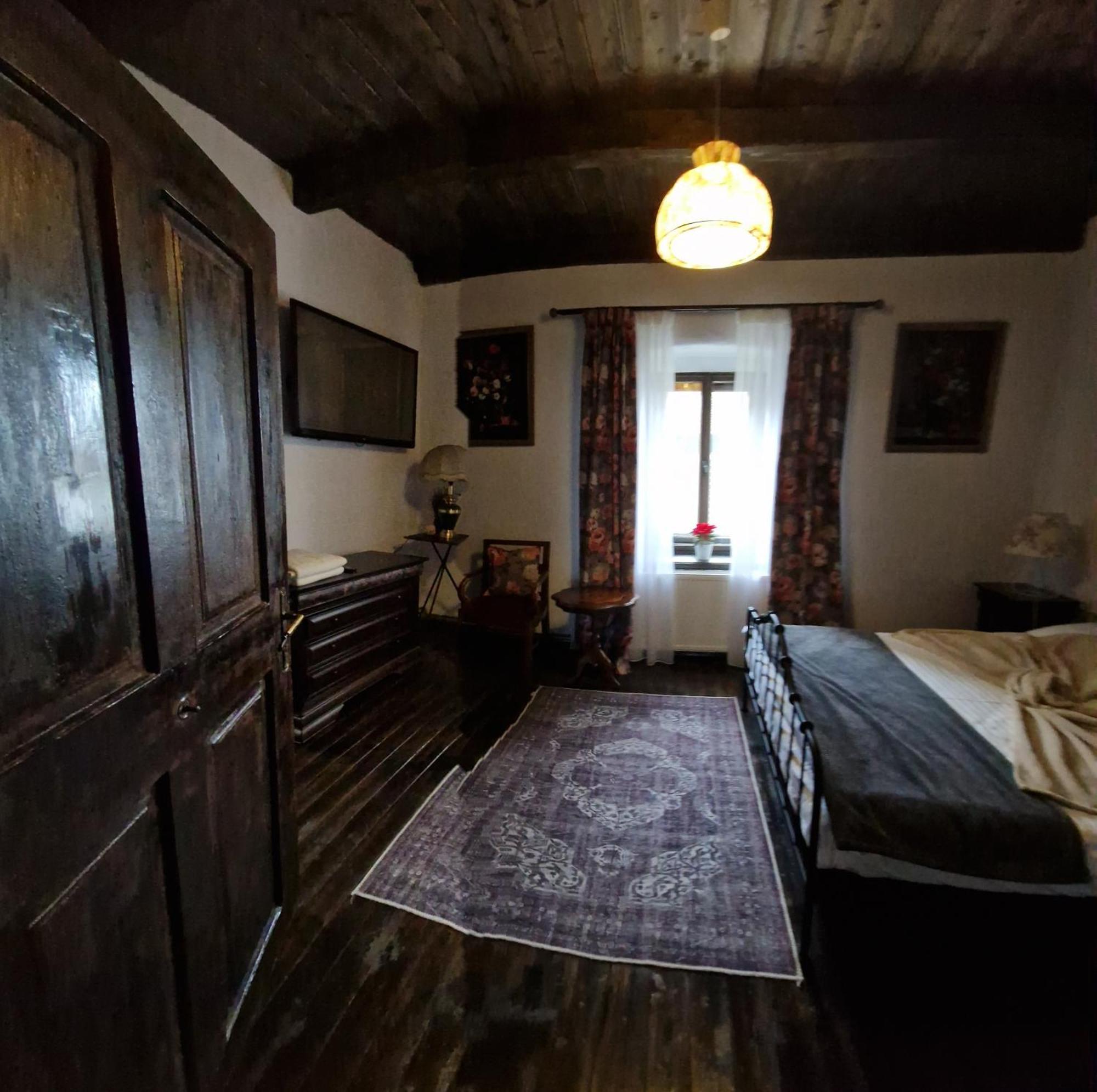 Casa Huber Hotel Karcfalva Szoba fotó